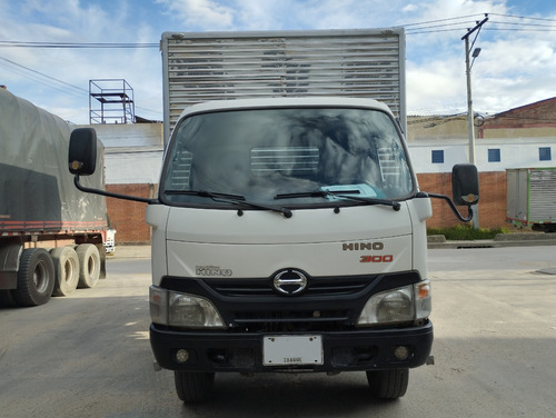 Hino 300