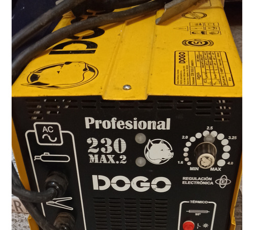 Soldadora Profesional Dogo 230 Max.2