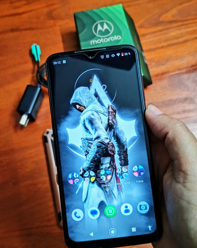 Celular Motorola Moto G7 Plus + Accesorios 