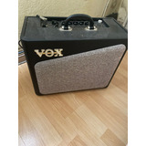 Amplificador De Guitarra Vox Av15 Color Negro / Usad