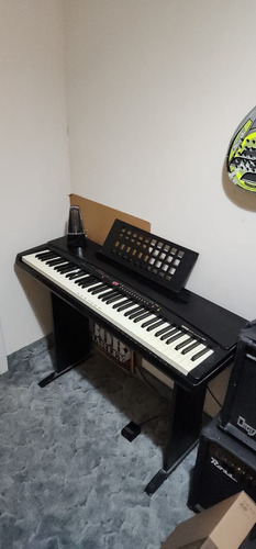 Piano Electrico Yamaha Yfp-70 88 Teclas