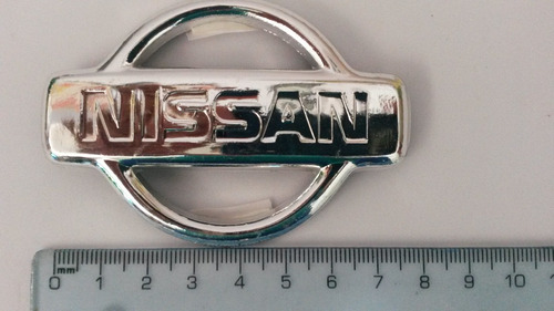 Logo Nissan Cromado Foto 2