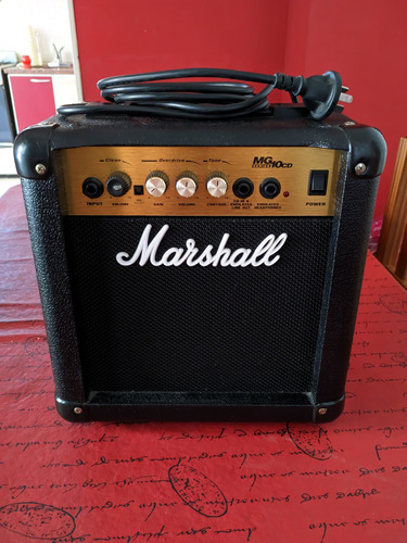 Amplificador Marshall Mg 10 Cd - Usado Como Nuevo