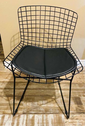 Sillas Bertoia Negras