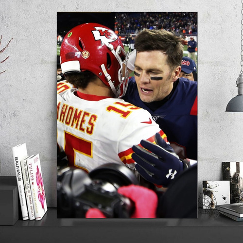 Cuadro Decorativo Patrick Mahomes Tom Brady Abrazo 40x60cm