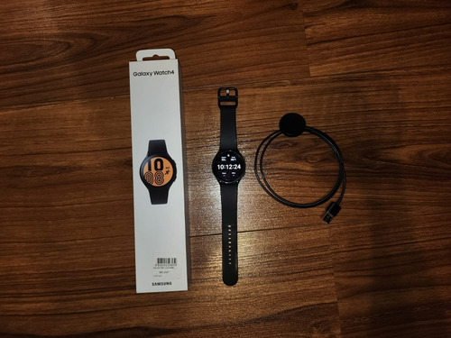 Samsung Galaxy Watch 4