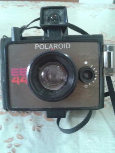 Câmera Polaroid Ee44 Para Colecionador