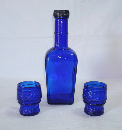 Juego De Botella Vacía Y 2 Copitas De Vidrio Azul Para Licor