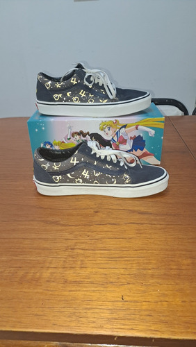 Zapatillas Vans Old Skool Sailor Moon Talle 40