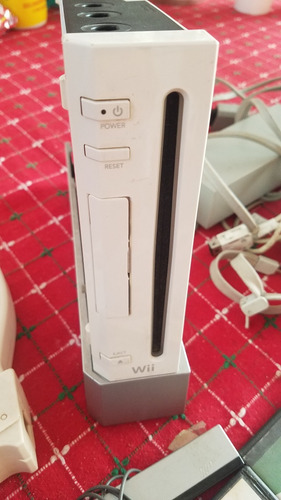 Consola Wii Nintendo Con 2 Mandos, 2 Nunchuk +29 Juegos