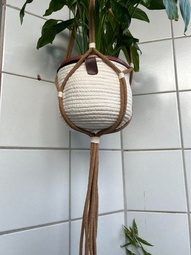 Suporte Para Plantas Em Macramê: Beleza Natural Em Foco