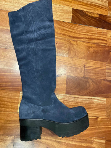 Botas 40 Sarkany