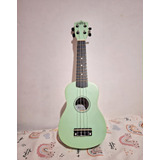 Ukelele Soprano De Estudio Bamboo En Muy Buen Estado.