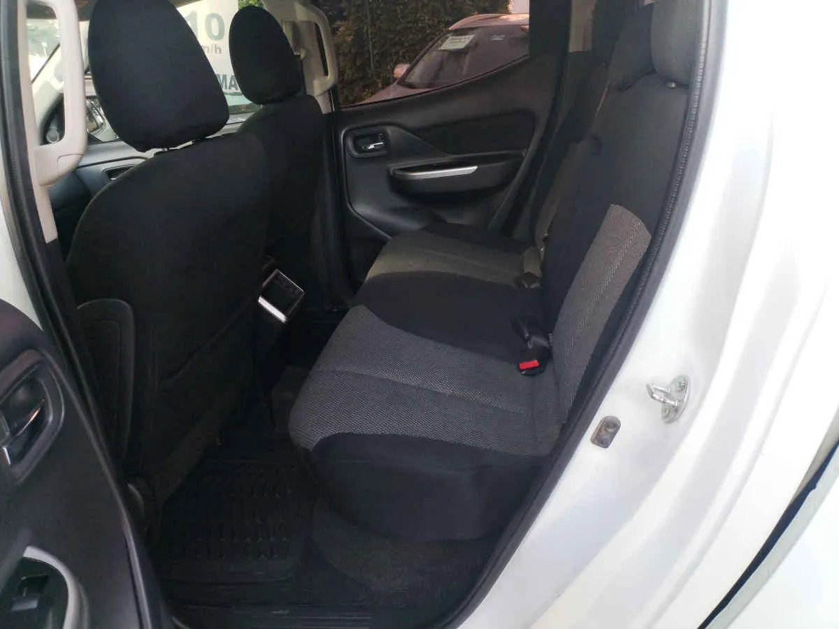 Mitsubishi L200 2023 - Imagen 11