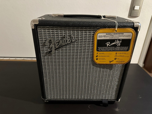 Amplificador De Bajo Fender Rumble 15