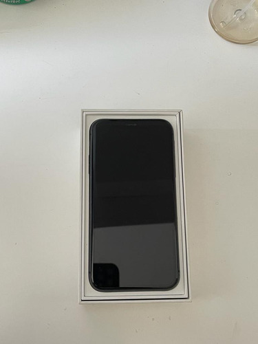 iPhone 11 (128 Gb) - Negro - Batería 74%