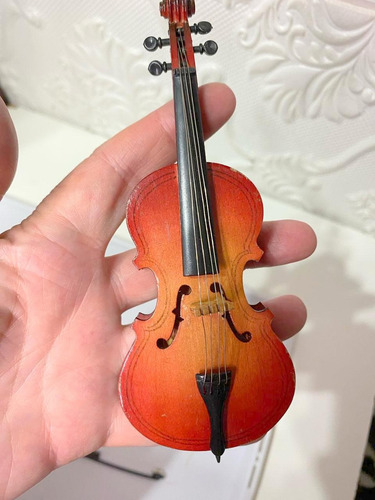 Violino Miniatura Decora Boneca Casa Brinquedo Sinteticot(dd