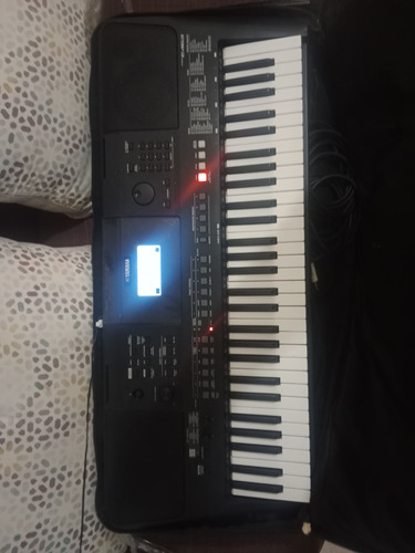 Piano Teclado Yamaha Par E463