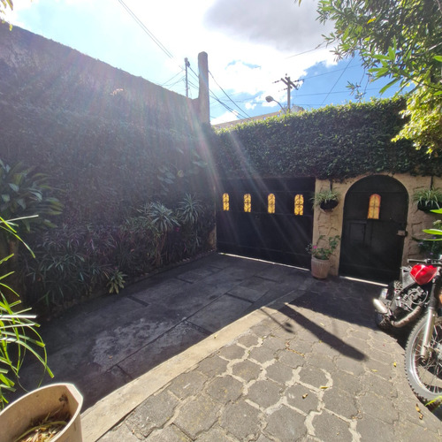 Casa En Venta En Avenida Principal En Zona 6 Colonia El Martinico - Imagen 3