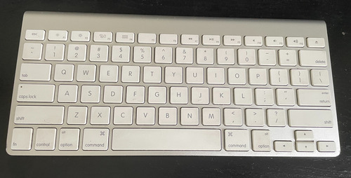 Teclado Bluetooth Apple Magic Keyboard A1314 - Usado