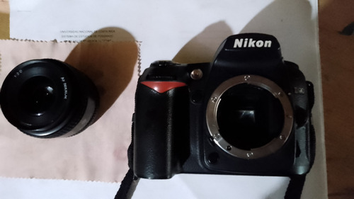 Nikon D90 + Lente 35mm+ Batería+memoria
