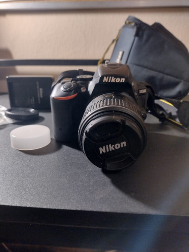 Nikon D5500 - Negro  Impecable Como Nueva  Sin Uso