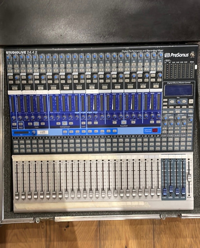 Consola Presonus Studiolive 24.4.2 + Estuche Rígido