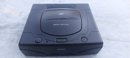 Console Sega Saturno Liga Não Sei Funciona Vendo Como Está Não Acompanha Acessorios 