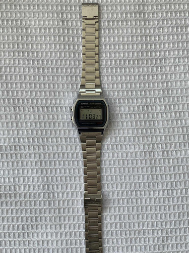 Reloj Casio Vintage Plateado Usado