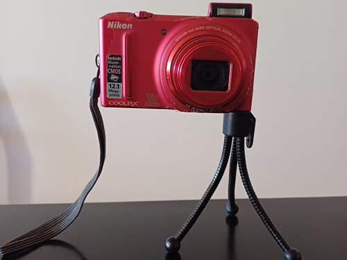Cámara De Fotos Digital Nikon Colplix S9100