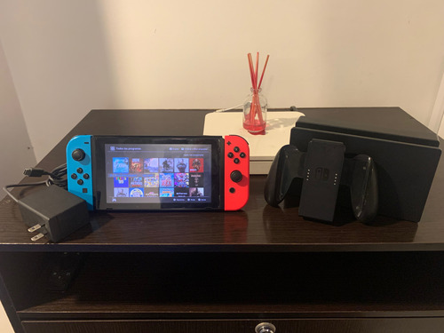 Nintendo Switch 32gb, Accesorios Completos, Con Cuenta