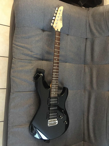 Guitarra Yamaha Erg121c