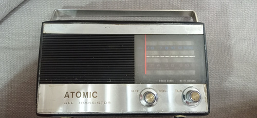 Antigua Radio Portatil Atomic