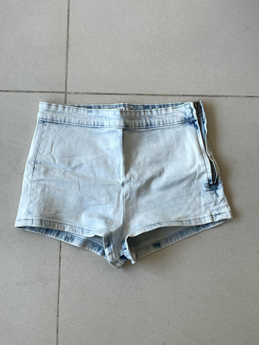 Short De Jean De Forever 21. Talle 26/xs. En Perfecto Estado