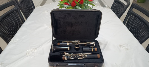 Clarinete The Pedler Sib 17 Chaves + Estojo + Estojo