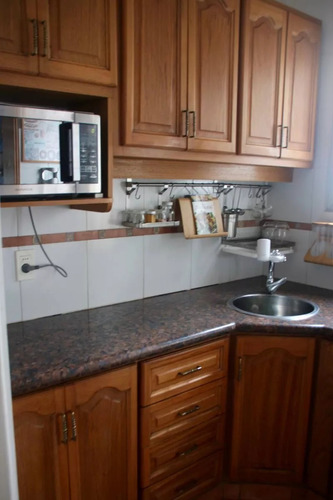 Apartamento Con Terraza Privada Piso 2 Por Escalera Contrafrente- Orientación Norte A Mts De Rambla Y Montevideo De Shopping - Imagen 4