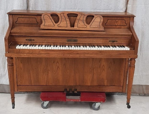 Piano Schafer & Sons, Lifetime Guarantee By Schafer.