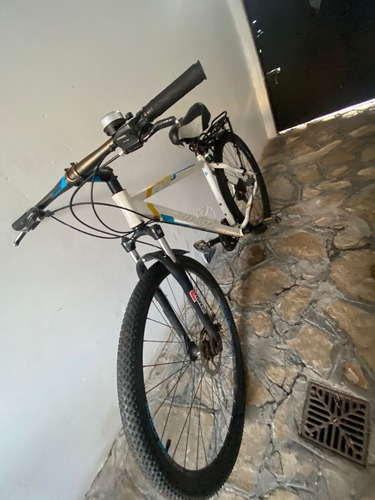 Bicicleta Vairo Xr 3.8