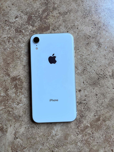 iPhone XR Blanco Seminuevo