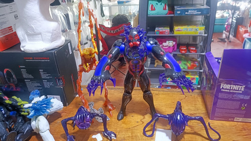 Max Steel Toxzon Morado Figuras De Accion Juguetes 