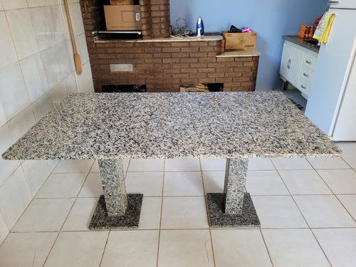 Mesa De Jantar Retangular Em Granito