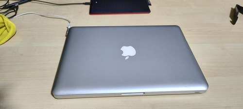 Macbook Pro (13-inch, Mais 2010) C/ Defeito 