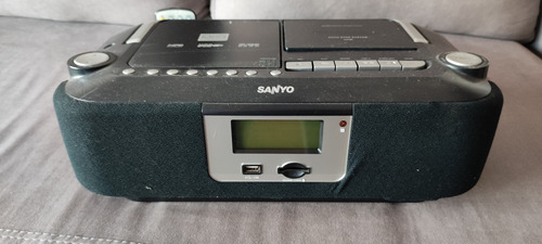 Equipo De Audio Radiograbador Sanyo Cd/usb/mp3/sd Mcd-760en