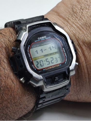 Reloj Casio Dw 8140 Shock Resistant Sin Carcasa. Funcionando