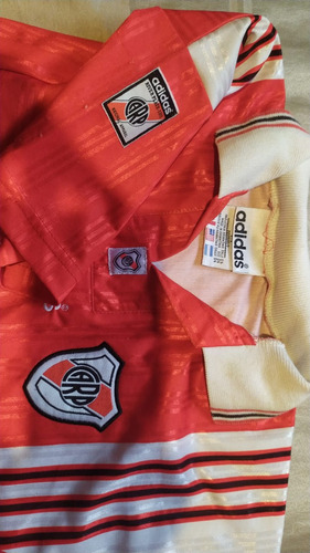 Camiseta Alternativa Retro De River Plate 1996