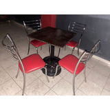 Conjunto De 4 Sillas Y Una Mesa De Bar