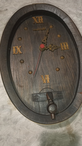 Reloj De Madera De Pared Antiguo A Pila