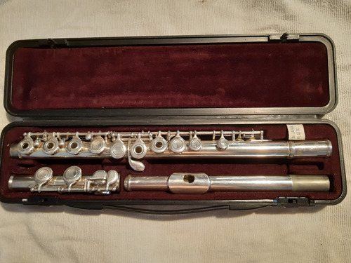 Flauta Yamaha 261. Made In Japan.  Zapatillado Nuevo. 