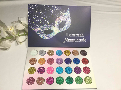 Paleta De Sombras Con Glitter.