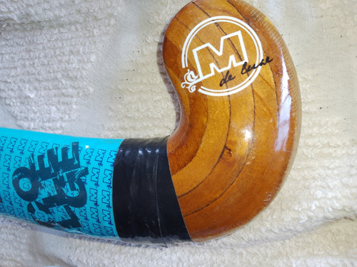 Palo Hockey Malik  Canilleras Y Funda 32 Pulgadas En Madera